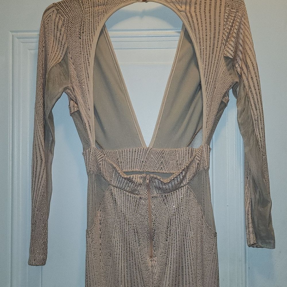 Beautiful Formal Dress   - Picture 7 of 8